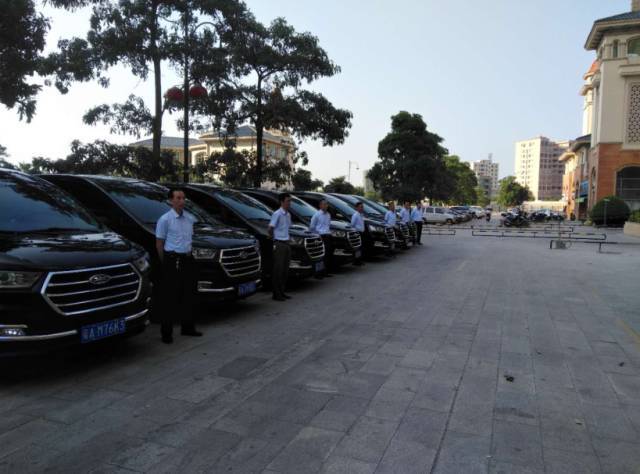 快藏起!湛江廉江豪华专车14块随叫随到