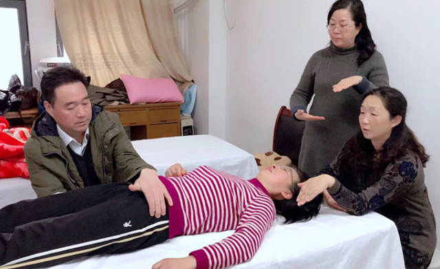 镇江颅骶疗法沙龙活动由江苏大学医学院狄荣科教授,解剖教研室欧阳