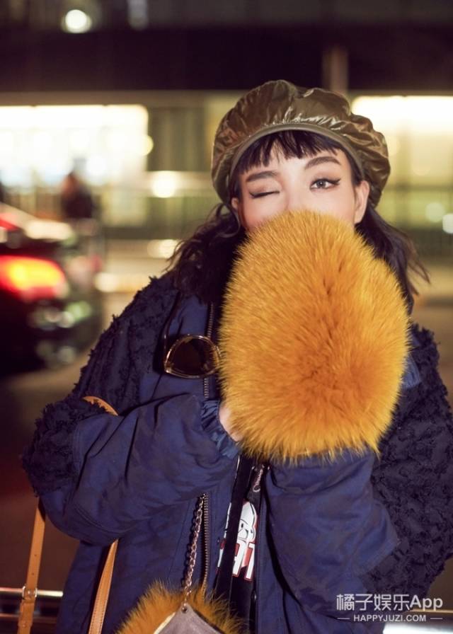 嘻哈女神vava向你发射超强swag光波请查收