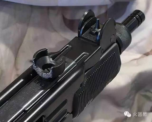 以色列名枪uzi乌兹冲锋枪