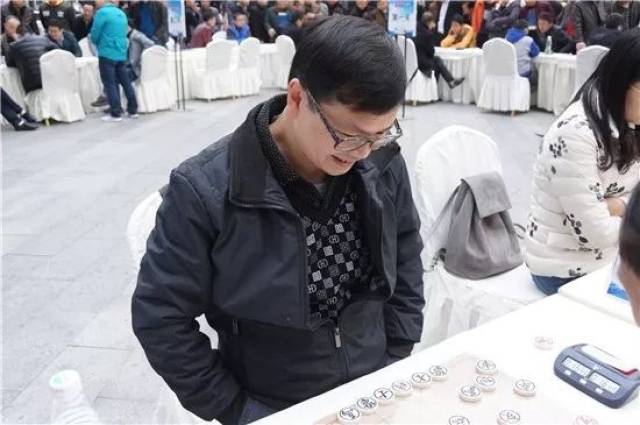 象棋擂台赛 点燃蓉城棋迷冬日热情