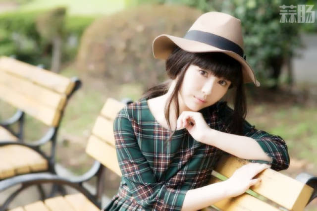 可爱挑战颜艺?《狂赌之渊》真人电视剧定妆照——滨边美波!