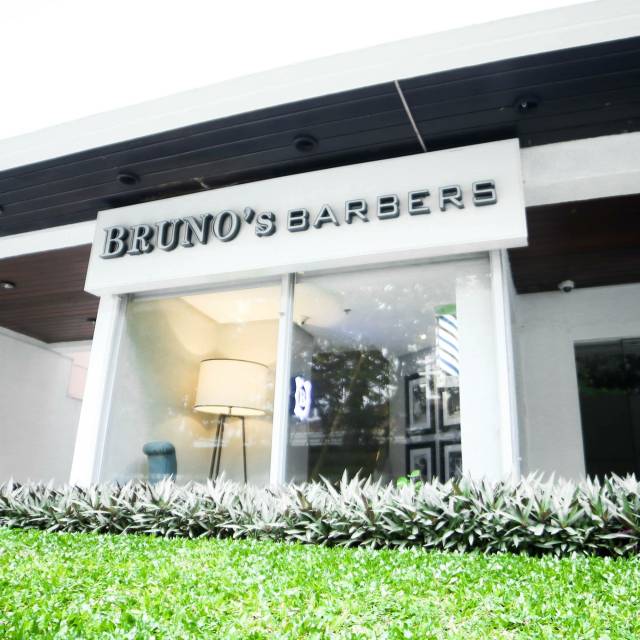 只为男性服务的理发店,洗剪吹刮全套50元,只有