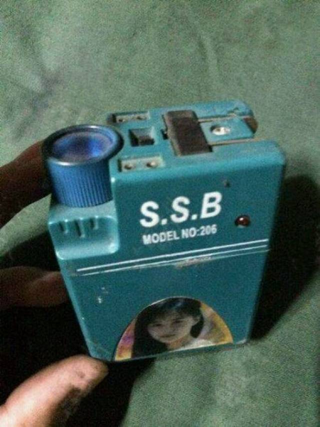 十几年前的第一代充电宝你用过吗?