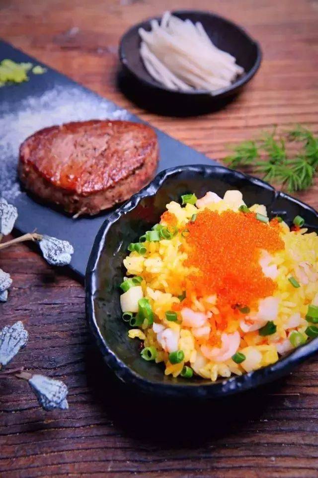 澳洲牛里脊配食神黄金炒饭