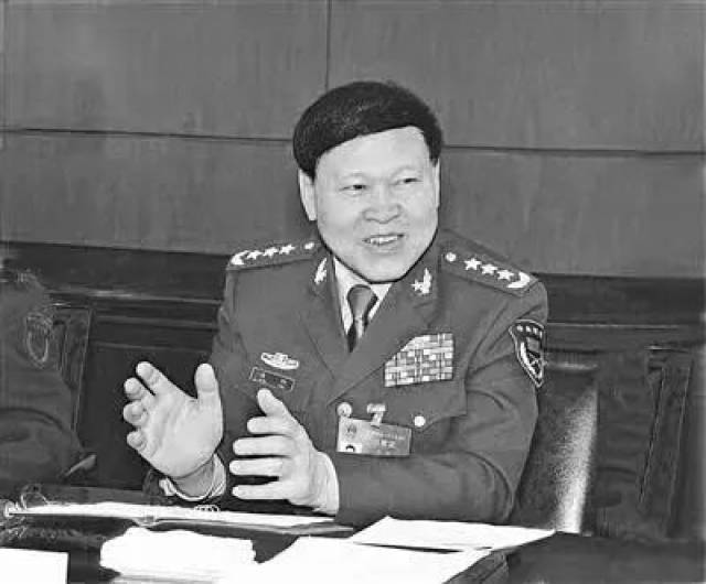 上将张阳家中自缢身亡!军媒:畏罪自杀可耻!