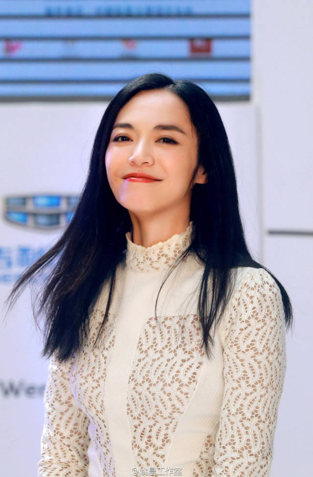 姚晨八字,乙木生于辛月为绝地,坐下巳火泄气,幸得日干透出枭神护身