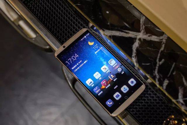 中兴天机axon 7s | 中兴安全手机应有的气质