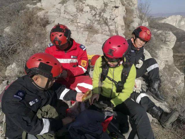 救援丨桃花山繼續搜救失蹤驢友