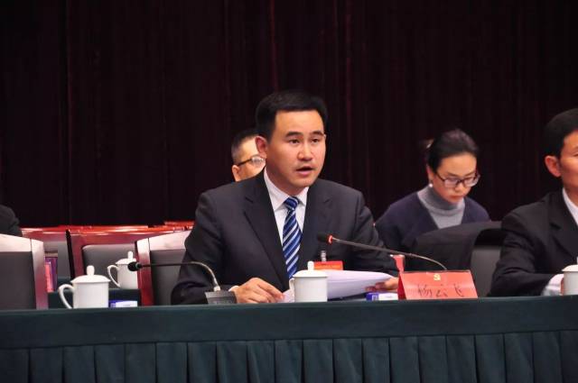 会议由都江堰市委统战部副部长,工商联党组书记杨云飞主持