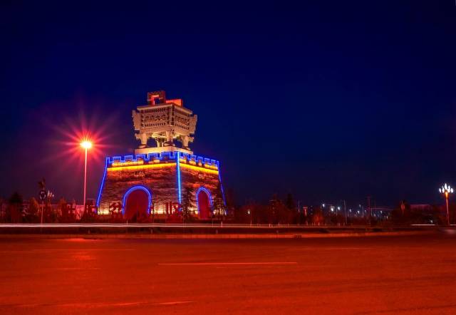 大名县位于邯郸市东南部,冀鲁豫三省交界处,面积1053平方公里,辖20个