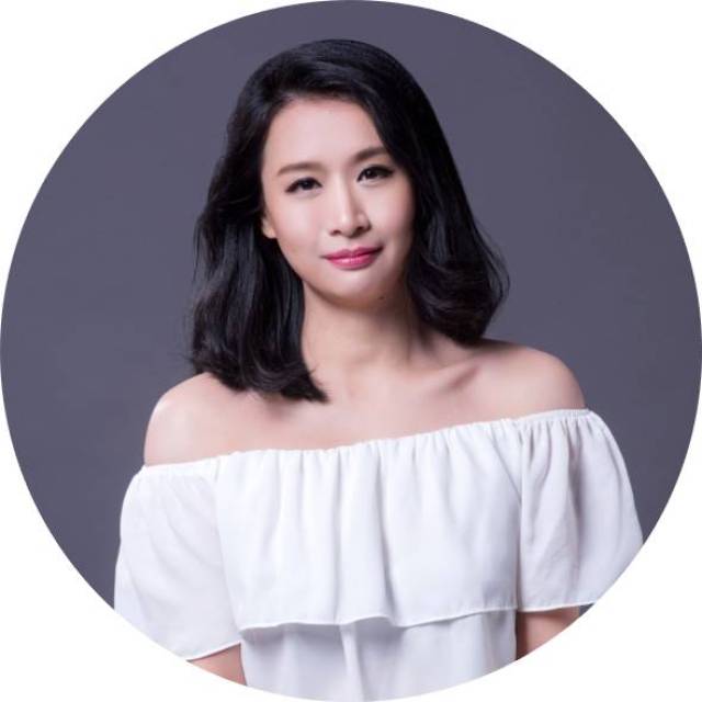听 黄小美 讲述圣诞大餐里的秘密