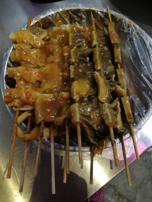 【笋嘢】乐昌这家牛腩串店请街坊们喝糖水啊!超笋!