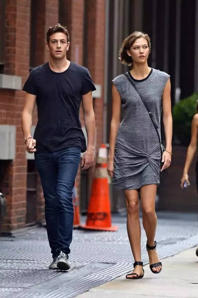 他叫joshua kushner