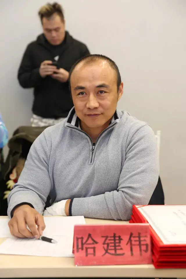 全国健美冠军健美运动健将 哈建伟