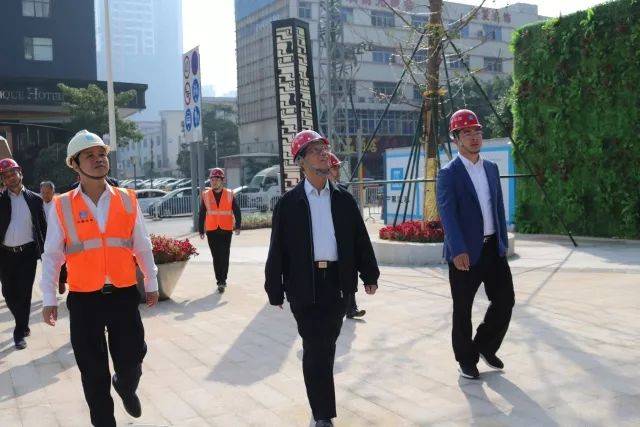 实事中建总公司专家委员会副主任原中建三局局长洪可柱莅临公司深圳