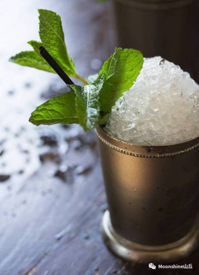 muddled drinks and juleps   the mint julep 薄荷茱莉普