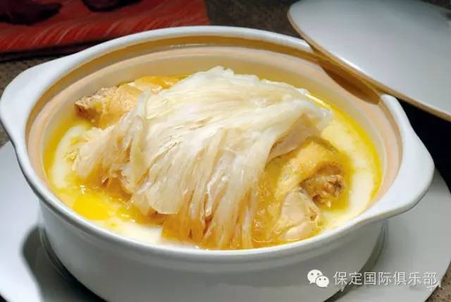 【俱乐部味蕾之间】之"鸡煲翅"