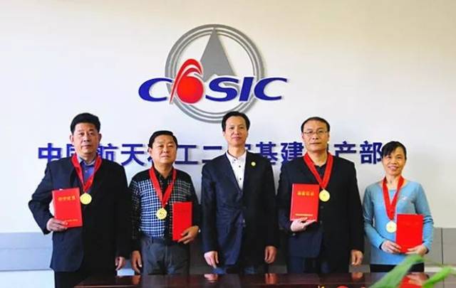 赵保力同志工作认真负责,爱岗敬业,无私奉献,团结同事,乐于助人,积极
