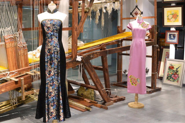 云锦服饰搭配美学