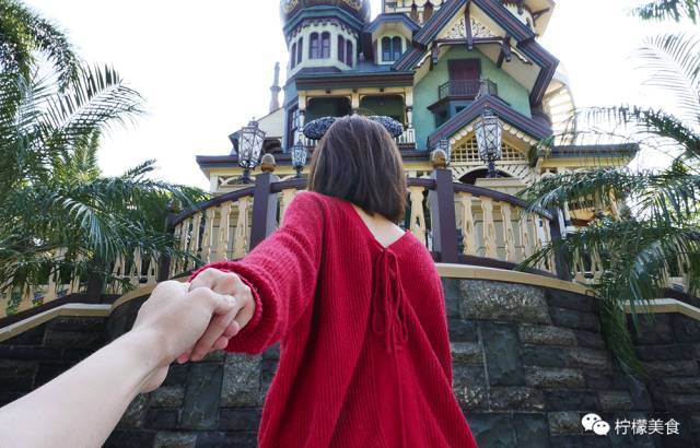 园林牵手 即日起至2018年1月1日,三家香港迪士尼乐园度假区主题酒店