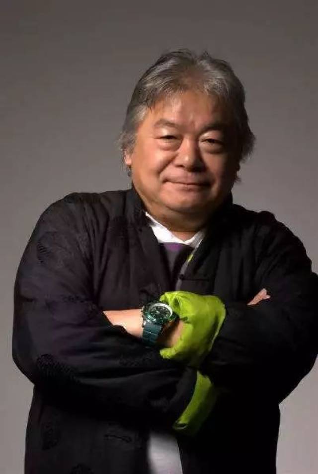 侨福芳草地之父黄建华离世他是中国收藏达利作品第一大家热衷无偿捐献