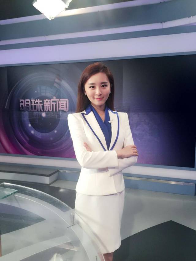 杭州电视台美女主持人图片