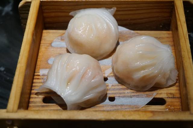 我敢和你打赌,这五颜六色的虾饺,你肯定没吃过!