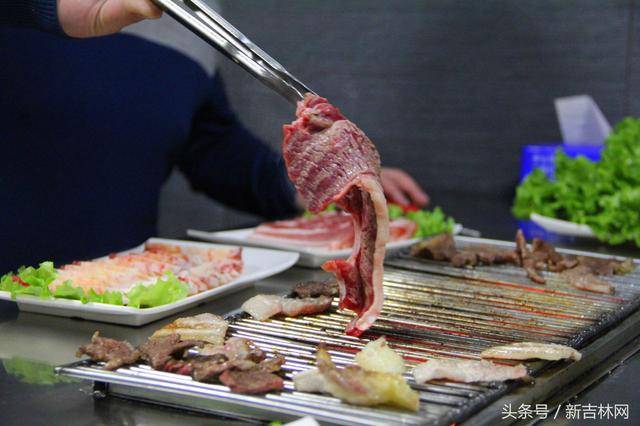 吉林市麻辣海鲜：风味四溢的美食盛宴