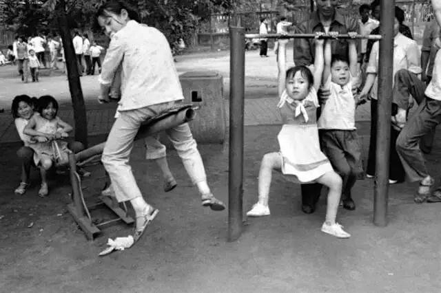 重庆老照片 | 80年代的"西西公园",满满的童年味道