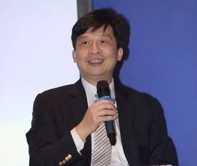 余万里博士主持