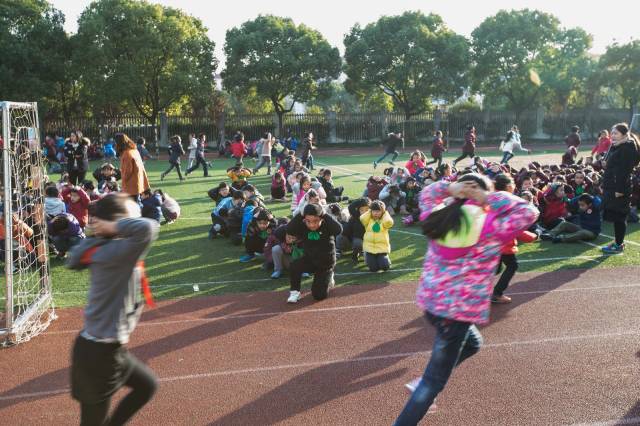 平阳小学举行应急安全疏散演练活动