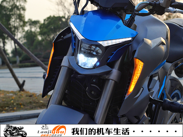 升仕310r真的可以pk宝马g310r?售价2.38万高配置国产街车小评