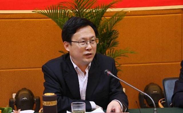 邹瑾出任四川雅安市代市长原市长兰开驰已任市委书记