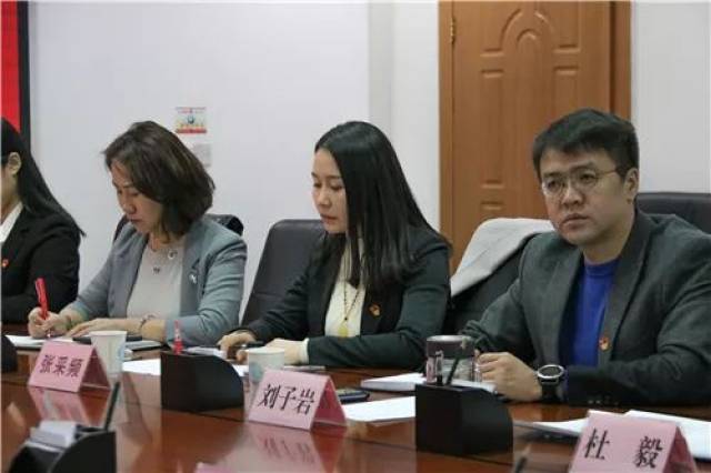 八师石河子市宣传系统到克拉玛依市广播电视中心考察交流