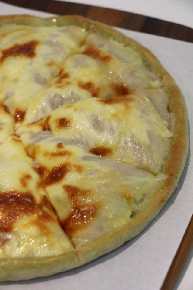 见钟情 二尝便爱上 三吃欲罢不能 当寒冷的冬日遇见抹茶饼底芋泥披萨