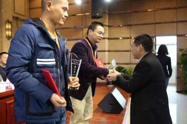 闭幕式上,林乐忠指出,上海市金山区总工会组织的技能竞赛,为推动各