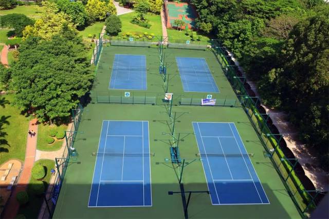 为更好地推广网球运动,自1996年以来,弘金地在北京,上海,深圳,大连