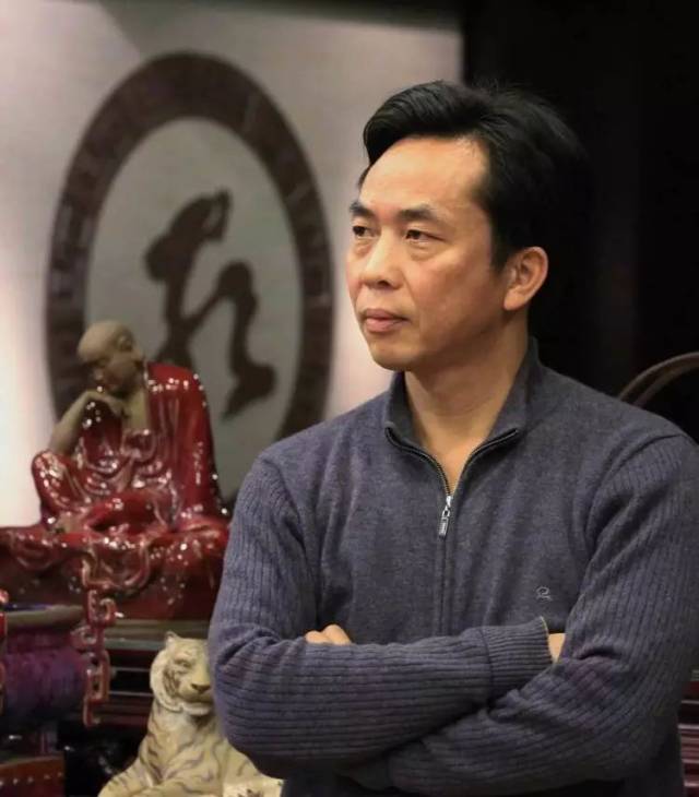 君倾人物:孔春生