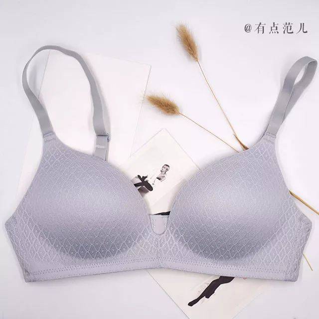 月子服的选择与穿搭艺术