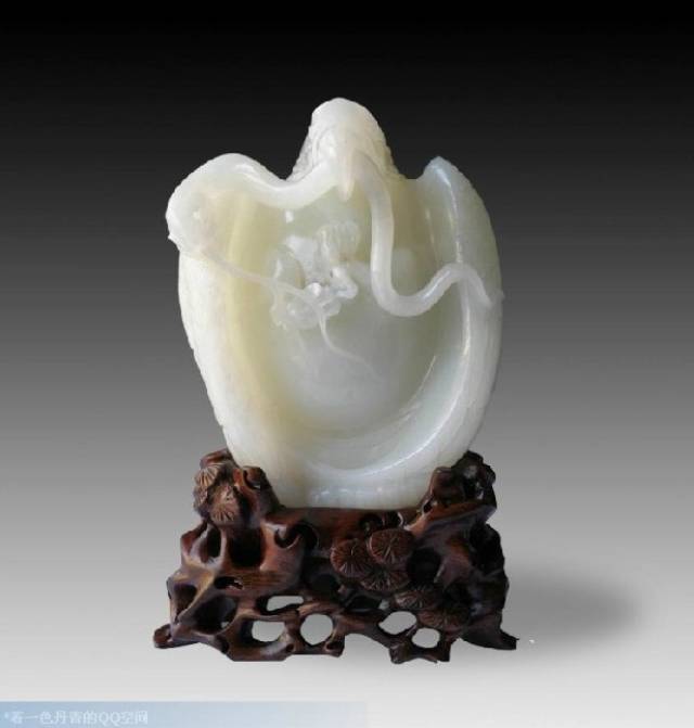 有一种软玉.又称青海玉.很漂亮!