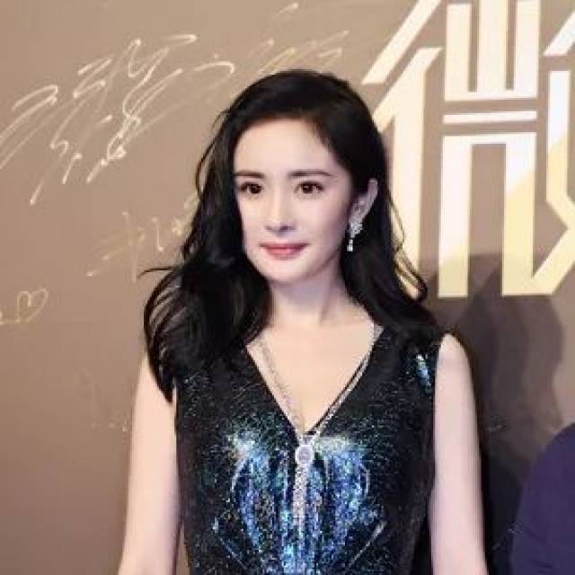 最丑红毯妆容造型,我觉得杨幂可以排第一