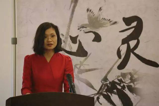 致 辞 朱晔表示,"恒业行远,至诚相伴"既是客户与农行长期合作与交往