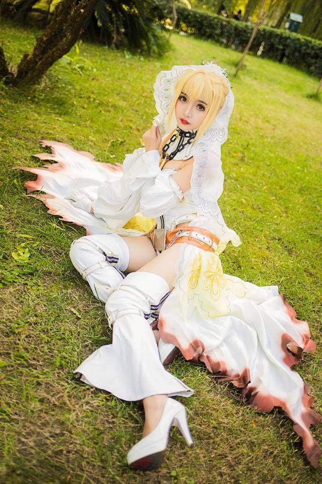 cosplayfate 御姐尼禄花嫁二破 长腿美少女
