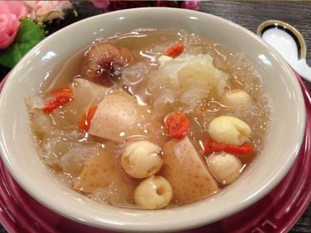 六种白色食物帮助女性滋阴润燥 很多爱美女性都戒不掉