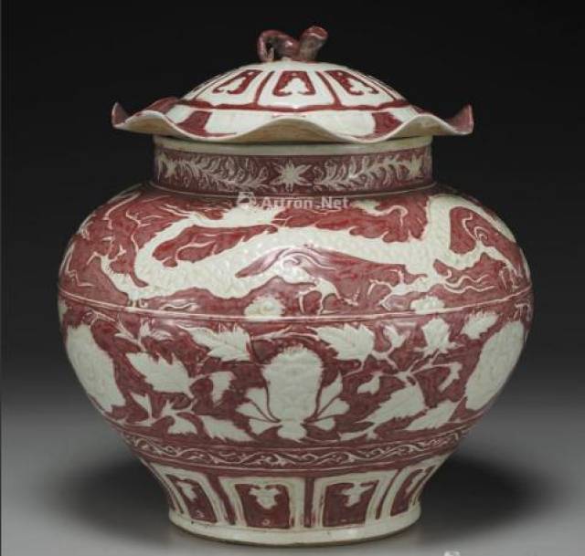 釉里红瓷器如何分辨真假权威鉴定方法，分享釉里红瓷器价格走向