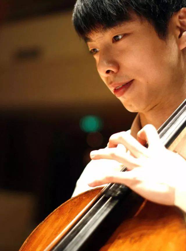 大提琴:李成