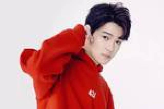 kris 【妙手仁心"金城武"】 身高186的演奏才子 kris(映客号17165840)