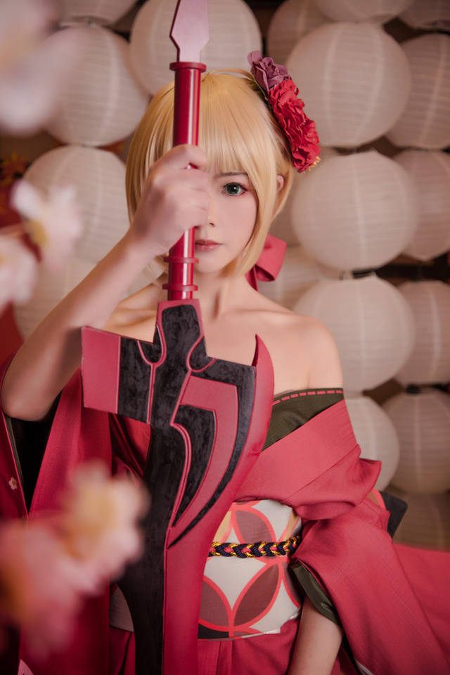 汝就是我的master吗 尼禄和服 cosplay