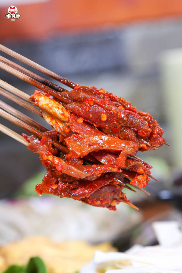 3毛一串 送锅底!步行街这家小郡肝,20年前只是一个苍蝇铺